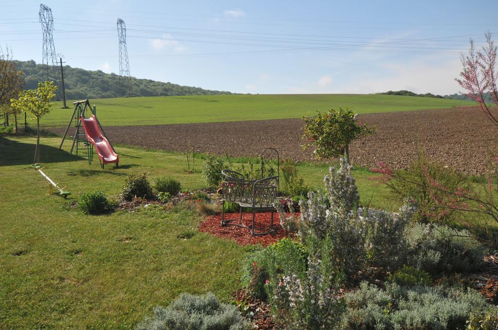 La Boulonne Villa Festigny  Bagian luar foto